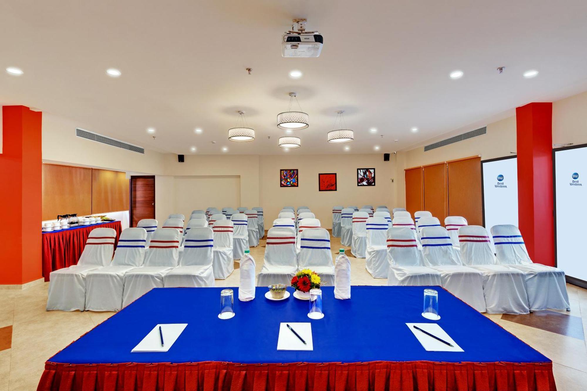 Best Western Alkapuri, ואדודרה מראה חיצוני תמונה
